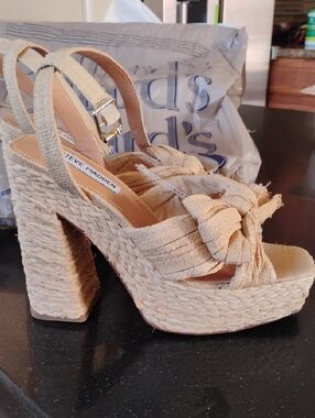 NEW Steve Madden Heels